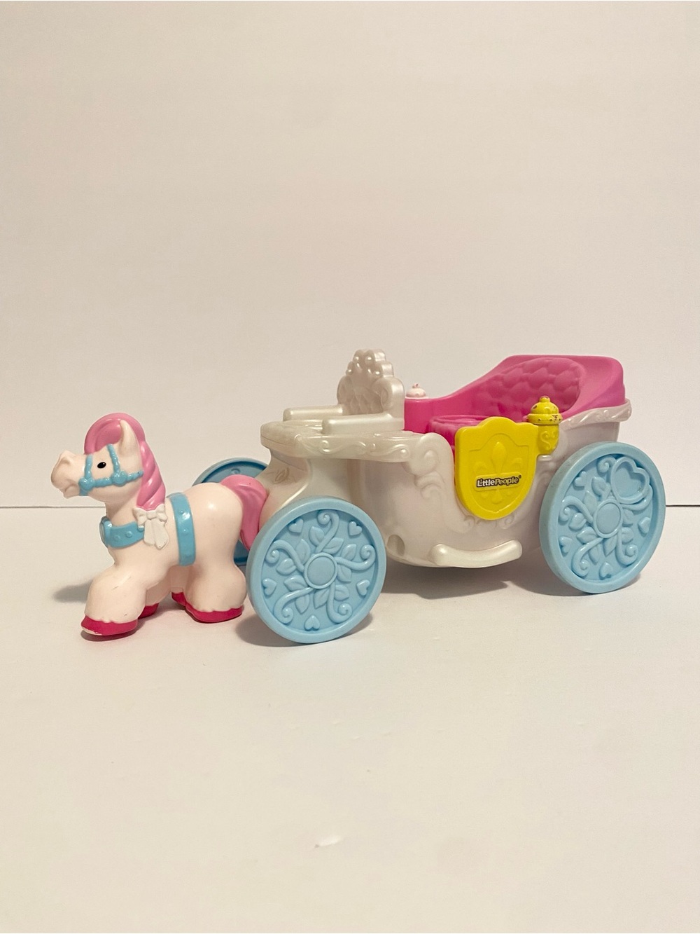 Fisher Price Little People Disney Princess Musical Royal Coach Horse Cinderella